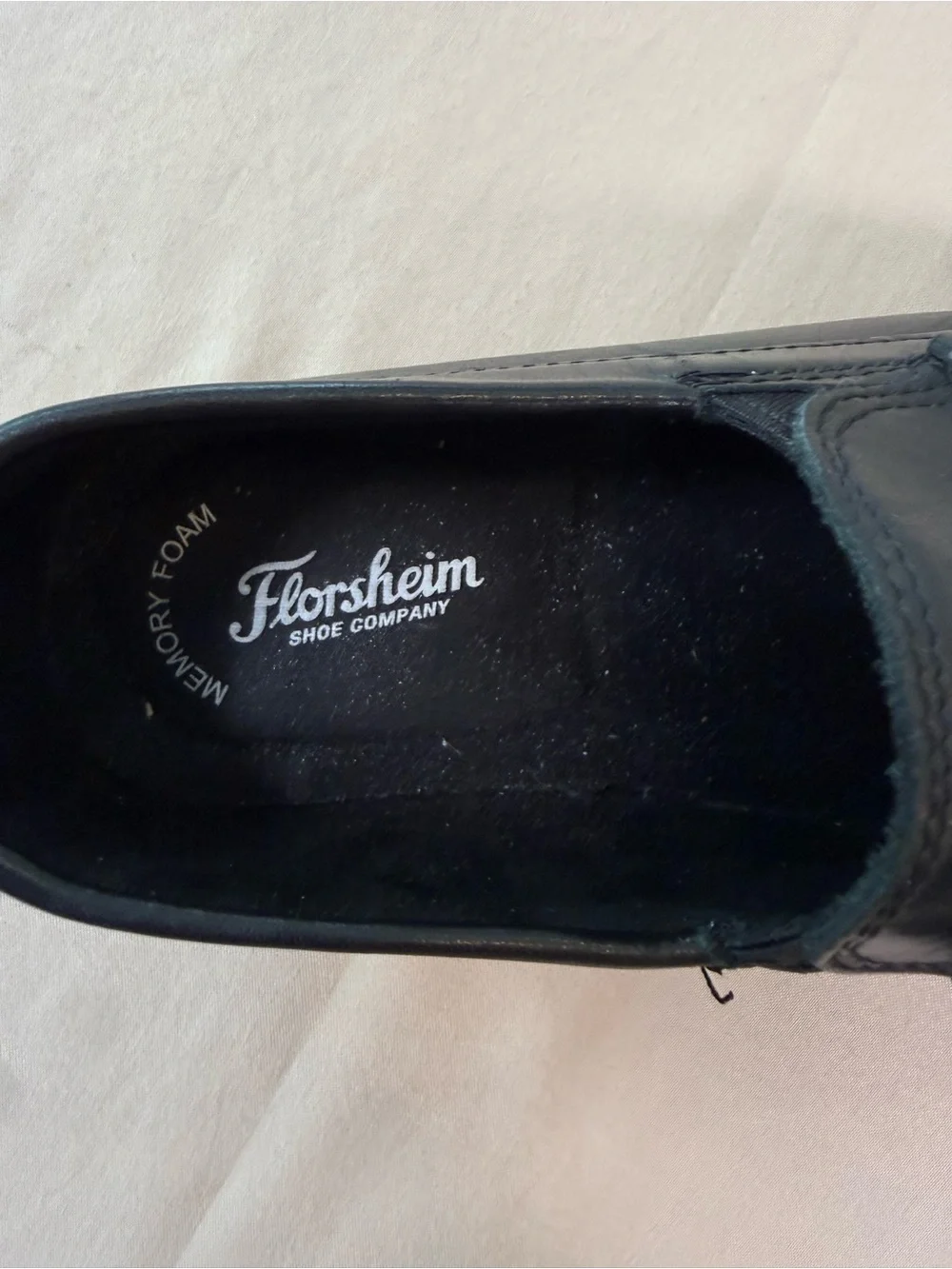 Florsheim Kids Boys Black Leather Penny Loafers, Size 5.5 Medium.